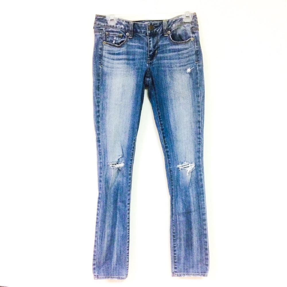American Eagle | Distressed Skinny Jeans Size 2
